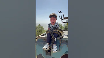 أقوى مقلب أفعى بي يحيى الزعبي هههههه يحيى الزعبي 