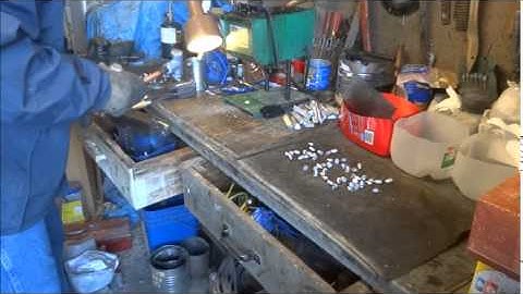 Casting with 4&8 cavity molds, Right side view