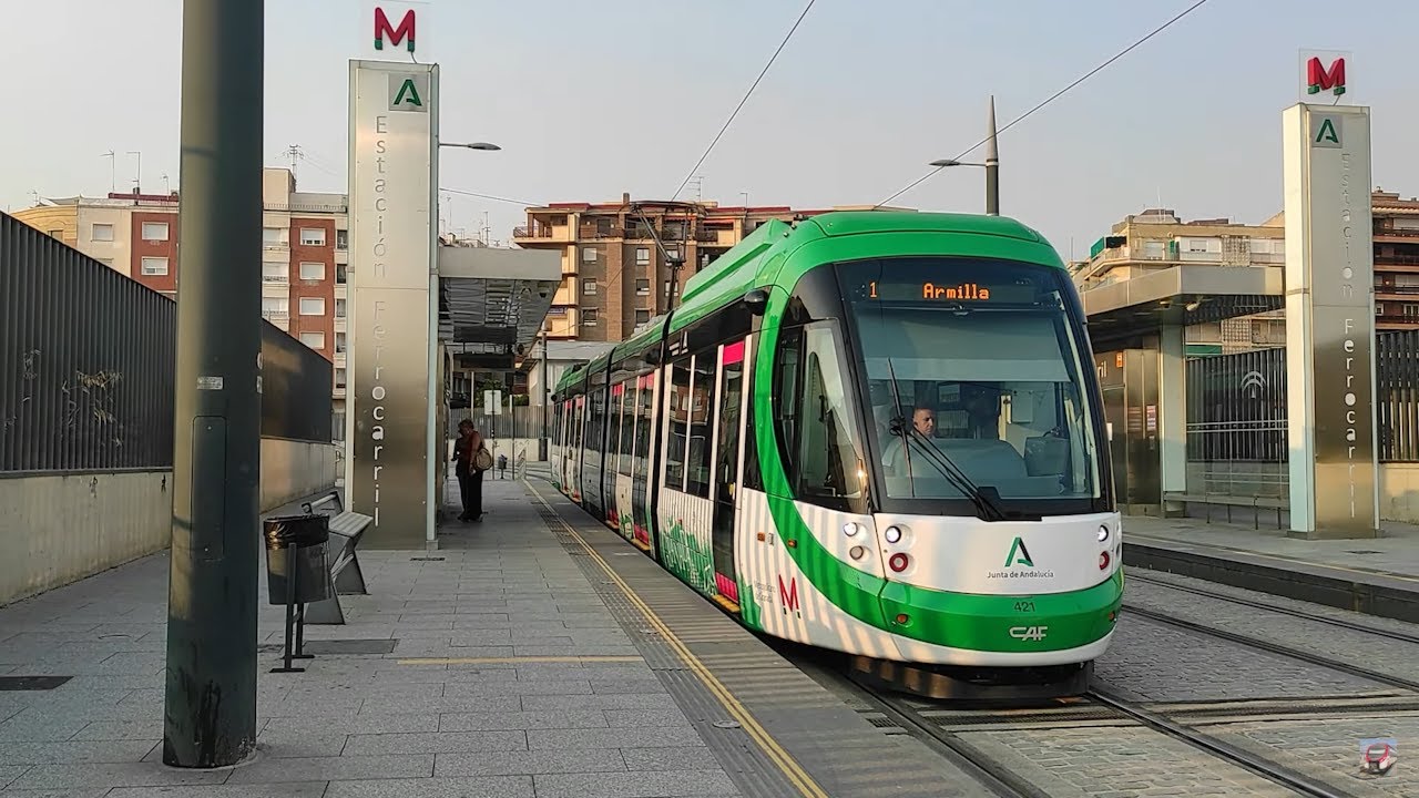 Vistazo: Metropolitano de Granada / Ullada: Metropolità de Granada