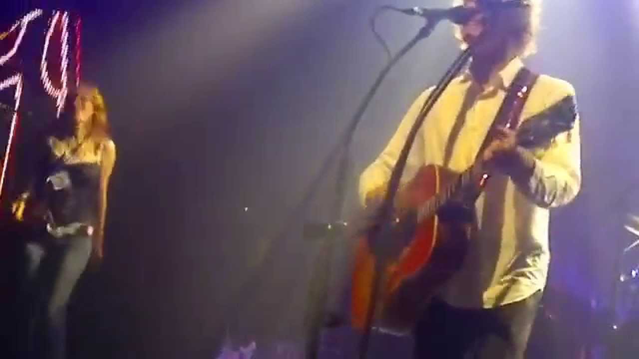 Louis BERTIGNAC & Valérie DUBOIS - "Les frôleuses/No woman no cry" - 01.06.2012