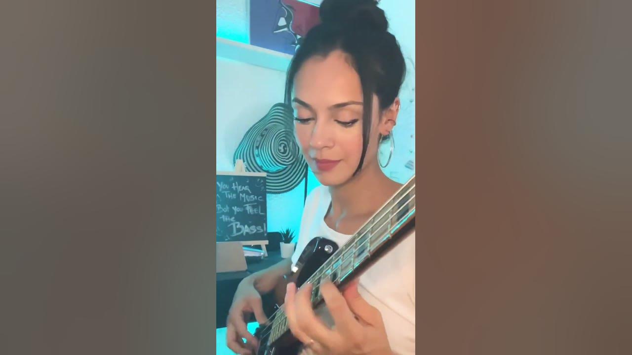 Moves Like Jagger / Maroon 5 ft. Christina Aguilera - Bass Cover #shorts