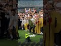 اتفرج وكأنك وسط اللعيبة لحظة تتويج الزمالك بدرع الدوري من أرض الملعب 