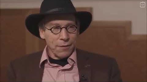 Quantum mechanics is deterministic - Lawrence Krauss