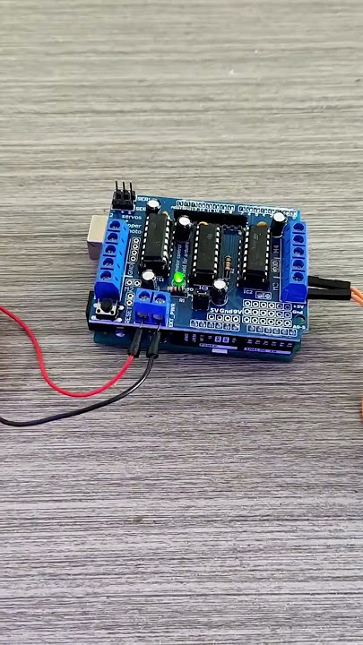 🛠️ How to Connect DC Motor Driver Shield to Arduino | Motor Control Tutorial ⚡🚀