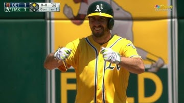 DET@OAK: Rosales drives in Pinder with a double