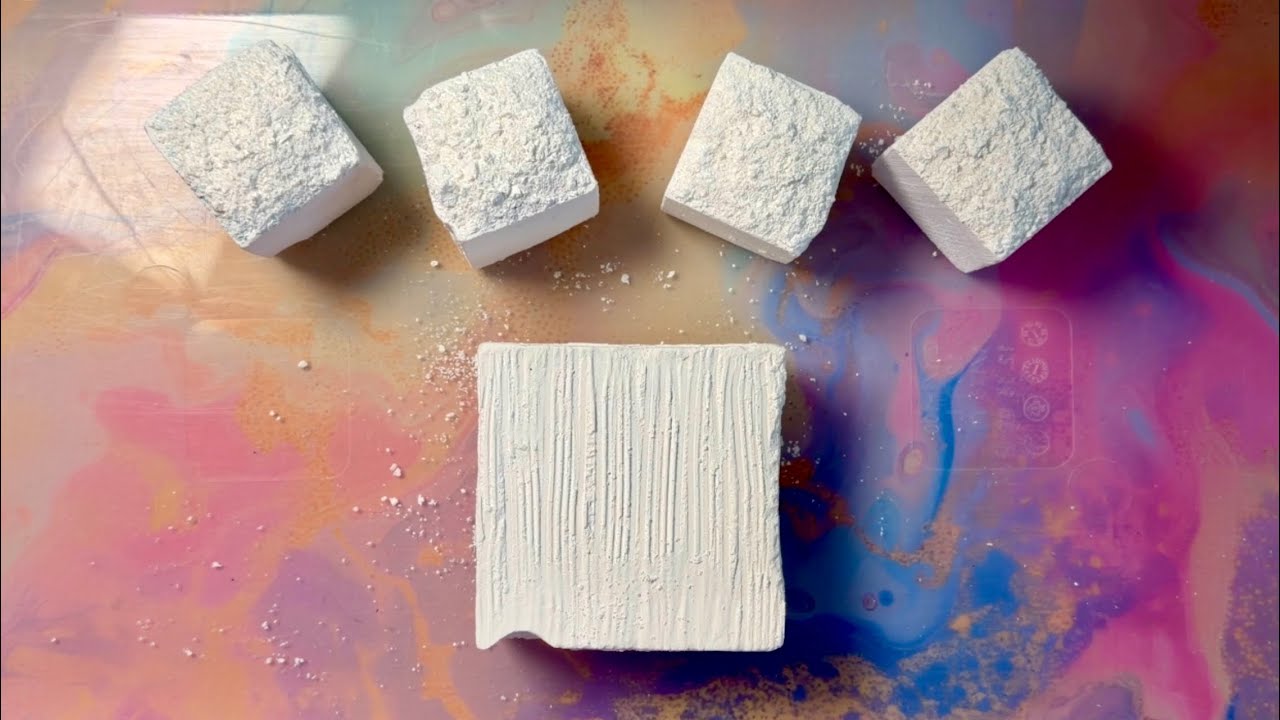 GUESS THE COLOUR | ASMR GYM CHALK | Collab with @CrazyChalk-t5g #relax #satisfying #chalkasmr 💕 