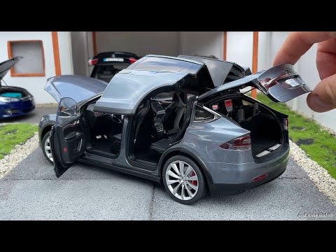 1:18 Tesla Model X P100D, midnight silver metallic - Tesla dealer [Unboxing]