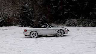 VLOG | Mazda Miata Snow Epic Drifting At 3 Kmh xD 11.12.2022