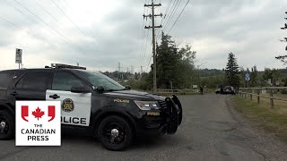 Calgary police officer shot in traffic stop