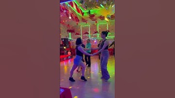 Giao lưu khiêu vũ ở phố núi Pleiku