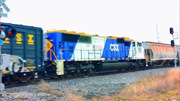 CSX #4568 Operation Lifesaver engine races past as a DPU  | 4k Full Video