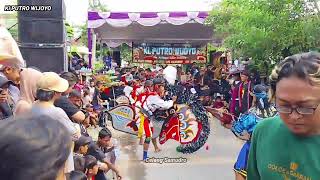 Wes Wayae Joget Solah Wong Ndadi Metu  Ki Putro Wijoyo Putro