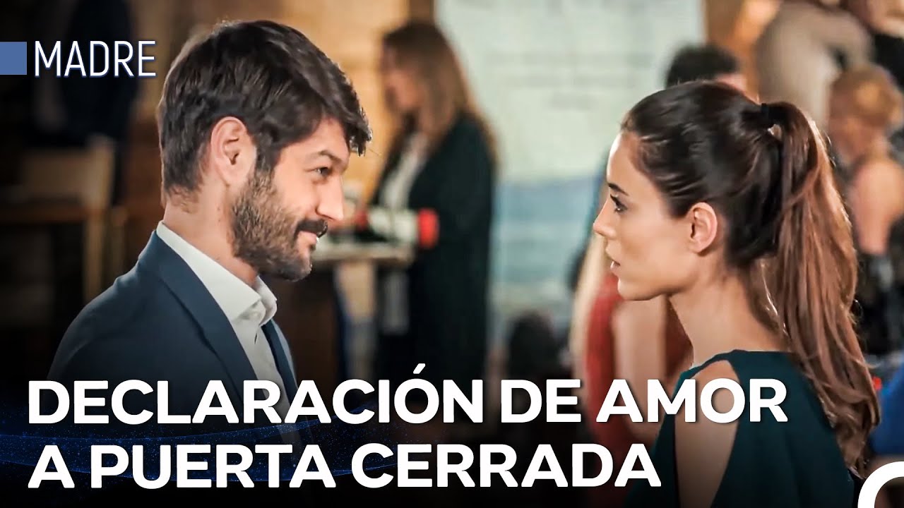 Zeynep Y Sinan Asistieron Al Baile Juntos - Madre