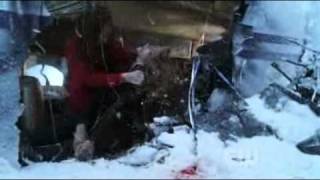 Smallville - 6x01 - Zod - Martha finds Lois in the plane wreckage