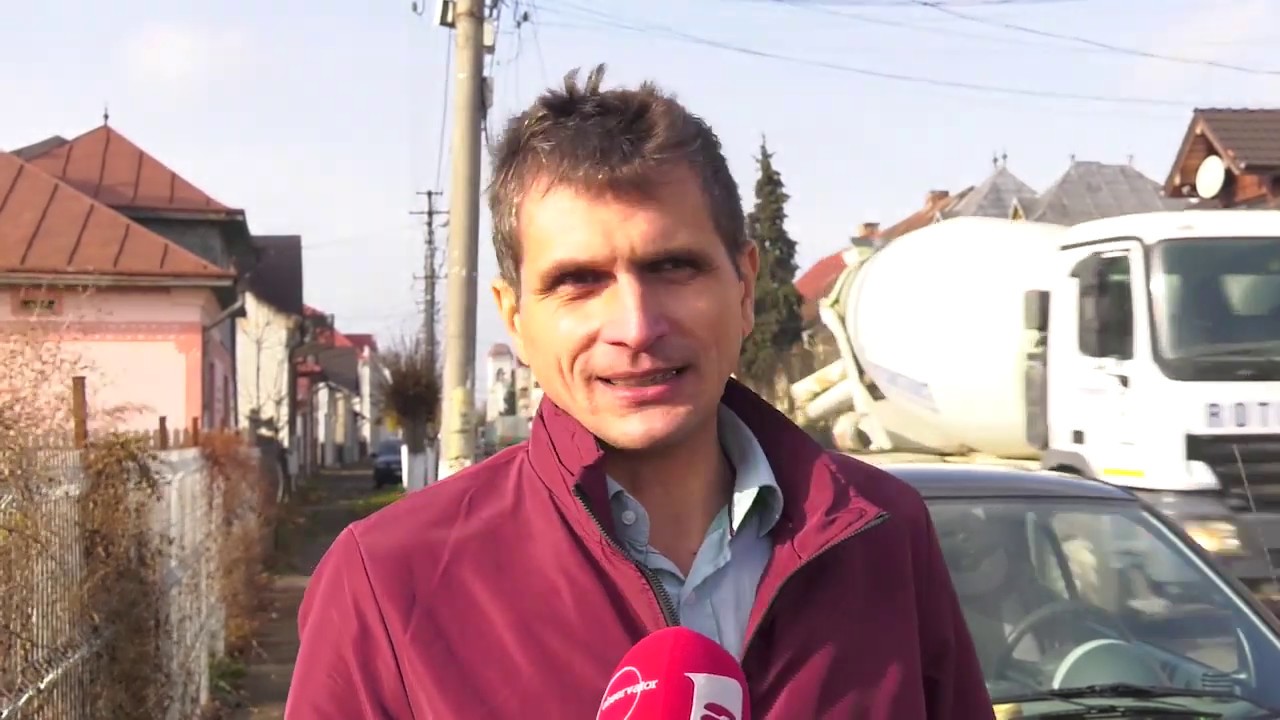 Ce a pățit bărbatul care circula cu mașini înmatriculate cu numele lui și refuza să fie legitimat