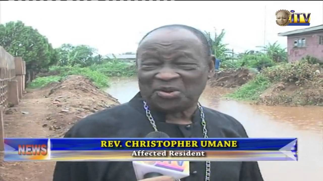 Early Morning Rain Floods Roads In Benin