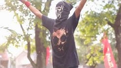 KALUMAN - Membusuk Menjadi Sampah - Durasi: 4:51. KALUMAN - Membusuk Menjadi Sampah - Durasi: 4:51.