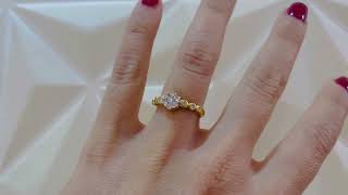 Video: Diamond Ring CAMELIA 0.58 Yellow Gold