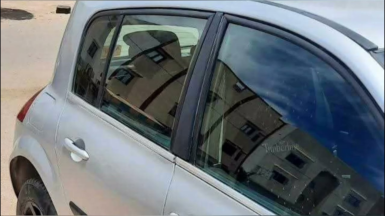 سيارة نضيفة من نوع رونو مكان rono migan@