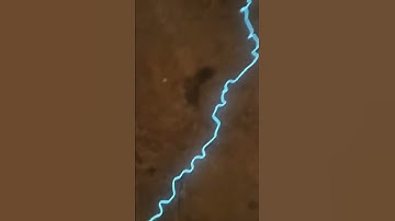 El wire made in the shape of lightning