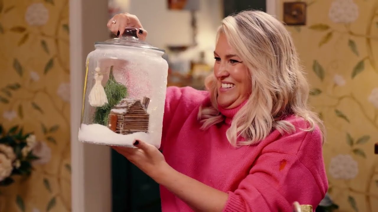 Снежный рождественский пейзаж в банке! | Рождественский фестиваль поделок Сары Дэвис