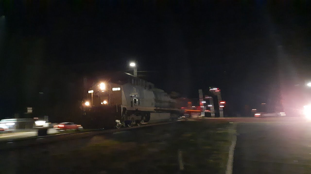 Narrow Font = K5la Engine 74 YN2 Brings CSX X400-14 Heading North With It's Newly Painted CM44 7254!