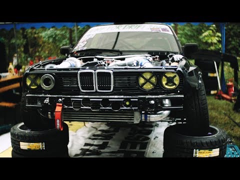 Video till Drönare jagar sladdande bilar