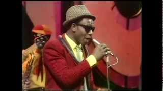 Matumbi - Point of view 1979 Top of The Pops  October 4th 1979 chords