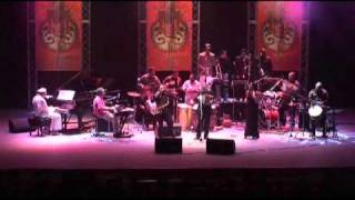 Video thumbnail of "El prodigio interpreta Jazz en el Teatro Cibao Ft Chucho Valdez Rodriguez , Jazz Afrocubano Lo Mejor"