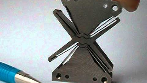 Butterfly pivot (S. Henein, P. Spanoudakis)