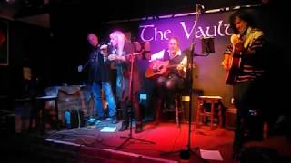 Jenny sings "In the land of the tall men" with Draco Angelis.