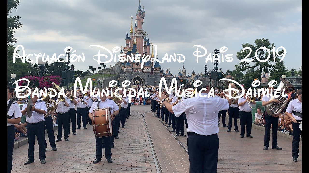 Paquito, el Chocolatero - Actuación Disneyland París - Banda Municipal de Música de Daimiel