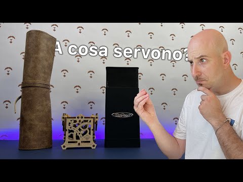 Gli accessori più strani per chi gioca ai TCG [SUB ENG]