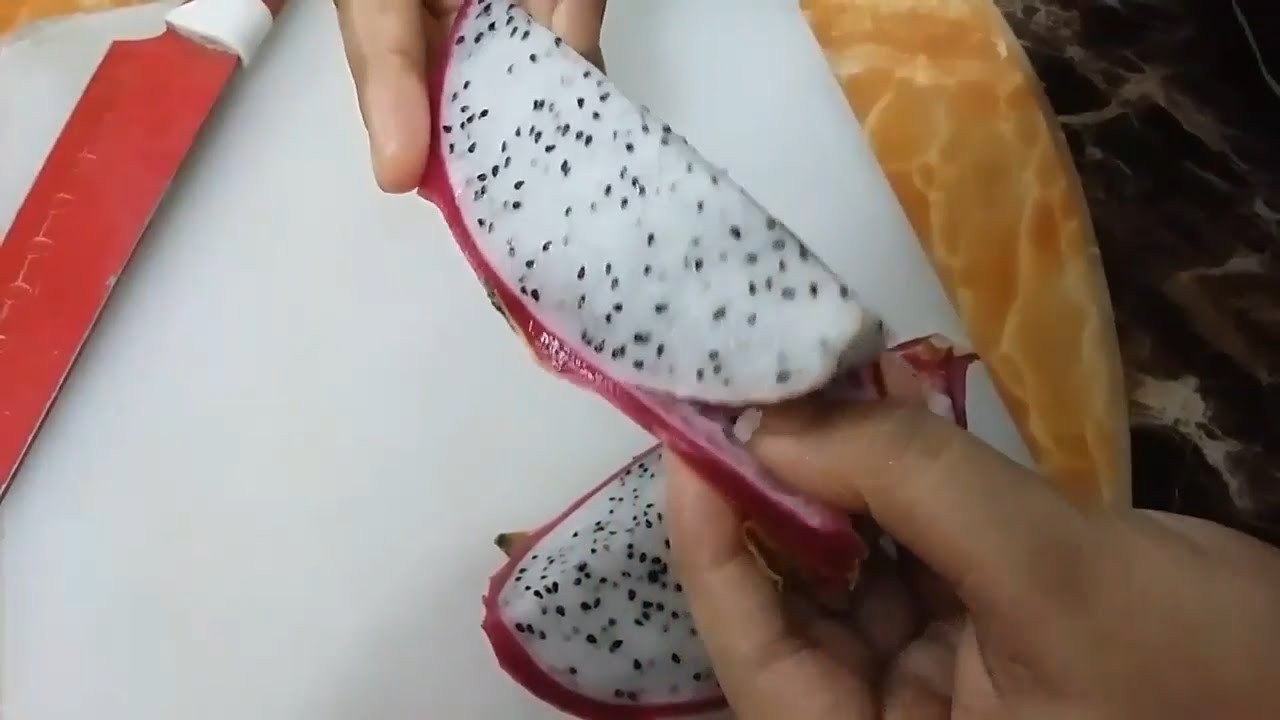HOW TO CUT A DRAGON FRUIT EASILY I HOW TO CUT AND PEEL DRAGON FRUIT