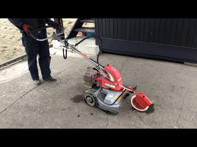 イセキ　たすかる515 斜面草刈機 岐阜 イセキ たすかる515 - YouTube