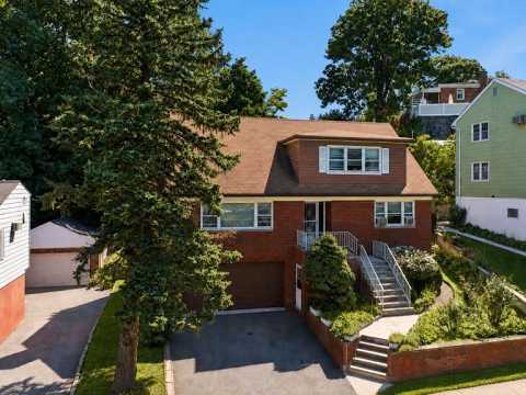172 Park Hill Avenue, Yonkers, NY home video tour