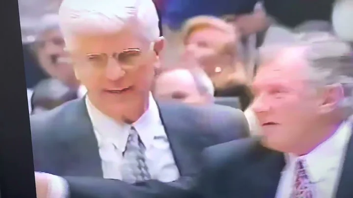 Flagrant Foul on Shaquille O’Neal on Karl Malone and both go face to face & Horry punches Hornacek