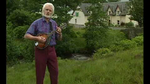 9. Leezie Lindsay - Ronnie Browne (Of The Corries)...