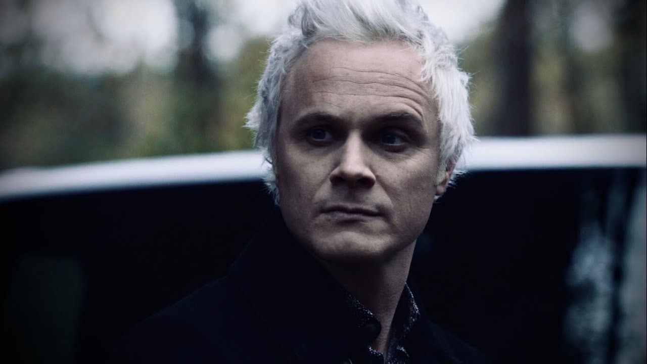 iZombie | Blaine Debeers - Counting Stars