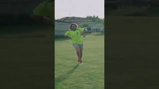 Celebrity Τρέξιμο "γαλοπούλα" από τον Τριγκάκη! Wealth