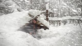 THE SNOWFALL TURNED INTO A BLIZZARD! SURVIVED THE NIGHT IN A TINY DUGOUT