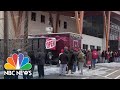 Customers Say Texas Grocery Store Let Them Take Items For Free During Snowstorm | NBC News NOW