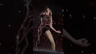 When Singers Hit High Notes