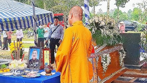 Tang lễ bà (Lê Thị ba ) con gái khóc thảm thiết,đại gia đình  đưa tiễn tại hoa viên BD 