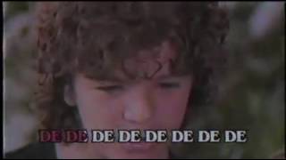 Gaten Matarazzo and Caleb McLaughlin teach you the official lyrics to the Stranger Things theme