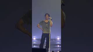 JENGWOO SINGING GODSPEED BY Frank Ocean #treasure #jeongwoo #cover #thestage #concert cr:parrkjwooo
