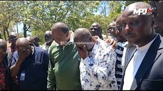 Uhuru Kenyatta Made It Back To  Mourn With The Odinga Family: Barely A Day After Burial.