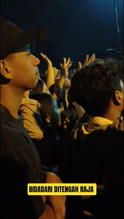 biduanya ditengah #dangdut #dangdutkoplo #dangdutan #trendingshorts