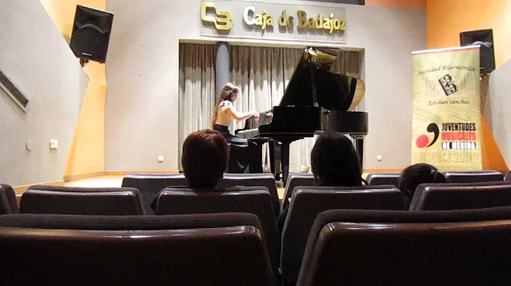 Angela Pagan plays Chopin Etude Op 25 N. 10