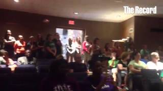 Incoming first year class at Russell Sage College introducing themselves and signing the matriculati